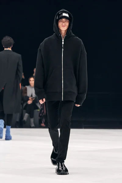 Look 62